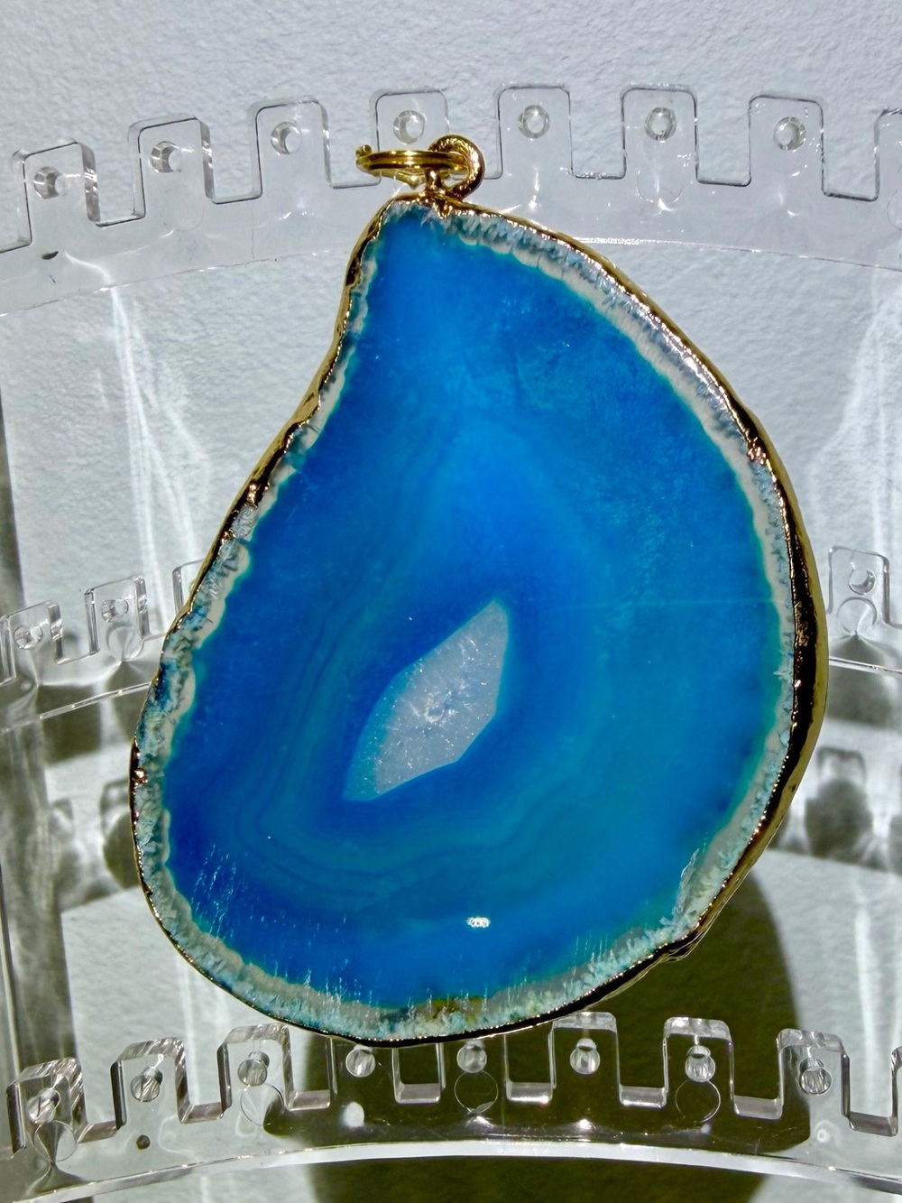 NWOT Marine Blue Agate Slice Statement Pendant with Golden Edge. No Chain